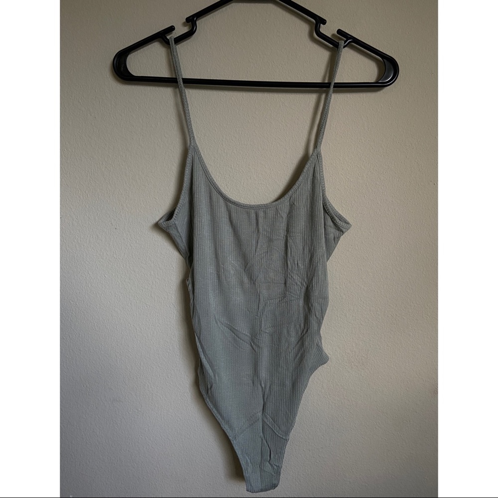 DEEP BACK BODYSUIT 🍸